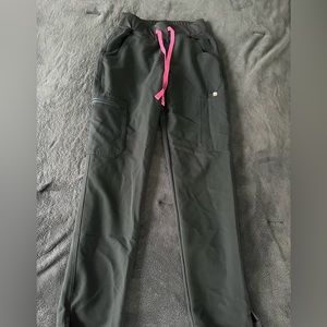 Women’s straight leg figs